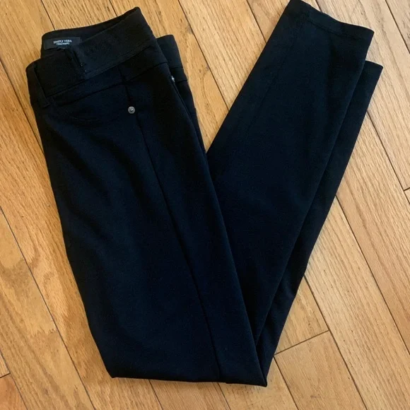 Simply Vera Vera Wang Black Skinny Pants - Picture 1 of 8
